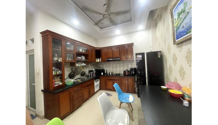 Bán Nhà 4 Tầng Hẻm Xe Hơi 68m2_5*14 Chỉ 7Tỷ99 QL13 Hiệp Bình Phước Cạnh Vạn Phúc City Hiếm có